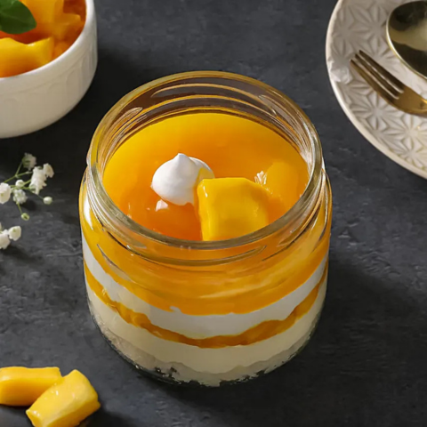Creamy Mango Jar Cake
