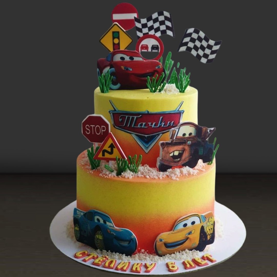 Lightning McQueen Cake