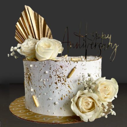 White & Rose Theme Cake